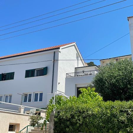 Apartment Simaris - Spacious With Terrace And Sea View Σίμπενικ Εξωτερικό φωτογραφία
