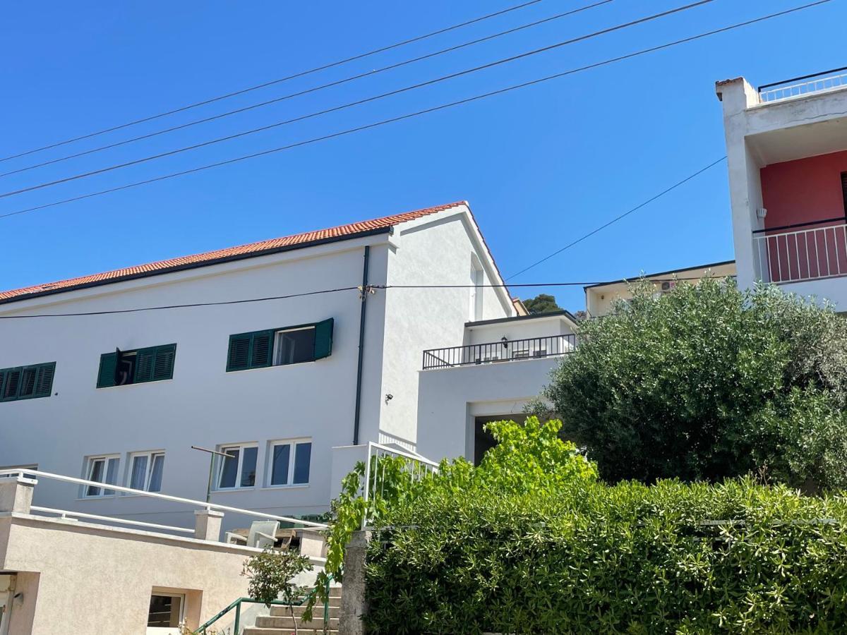 Apartment Simaris - Spacious With Terrace And Sea View Σίμπενικ Εξωτερικό φωτογραφία
