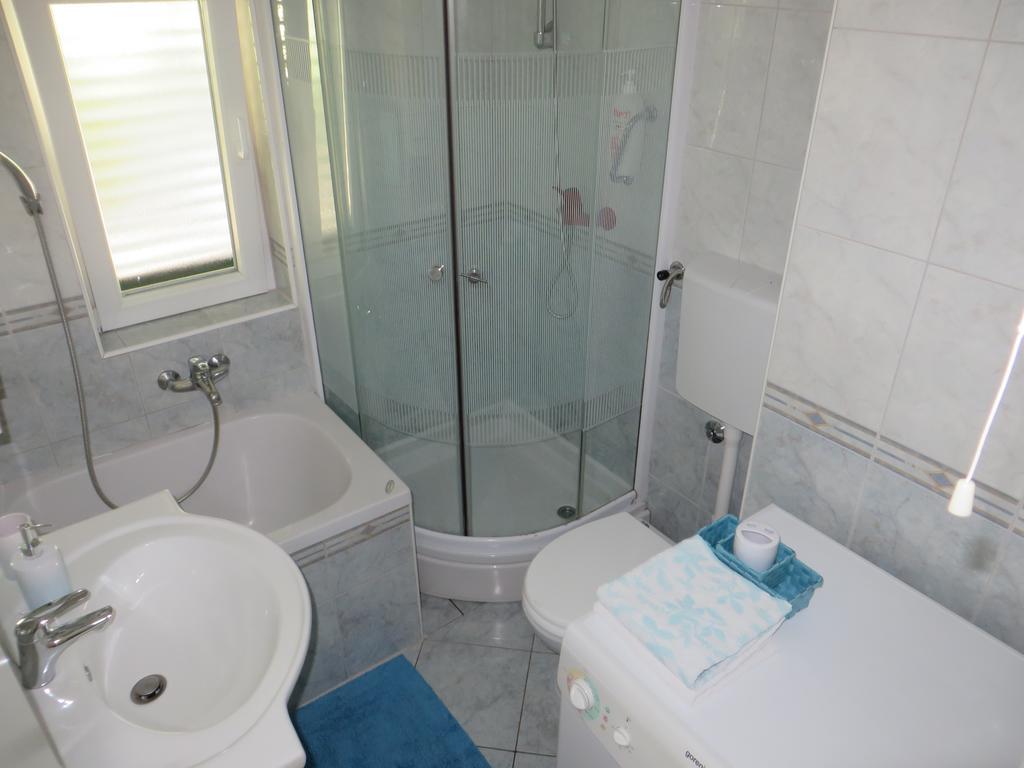 Apartment Simaris - Spacious With Terrace And Sea View Σίμπενικ Εξωτερικό φωτογραφία
