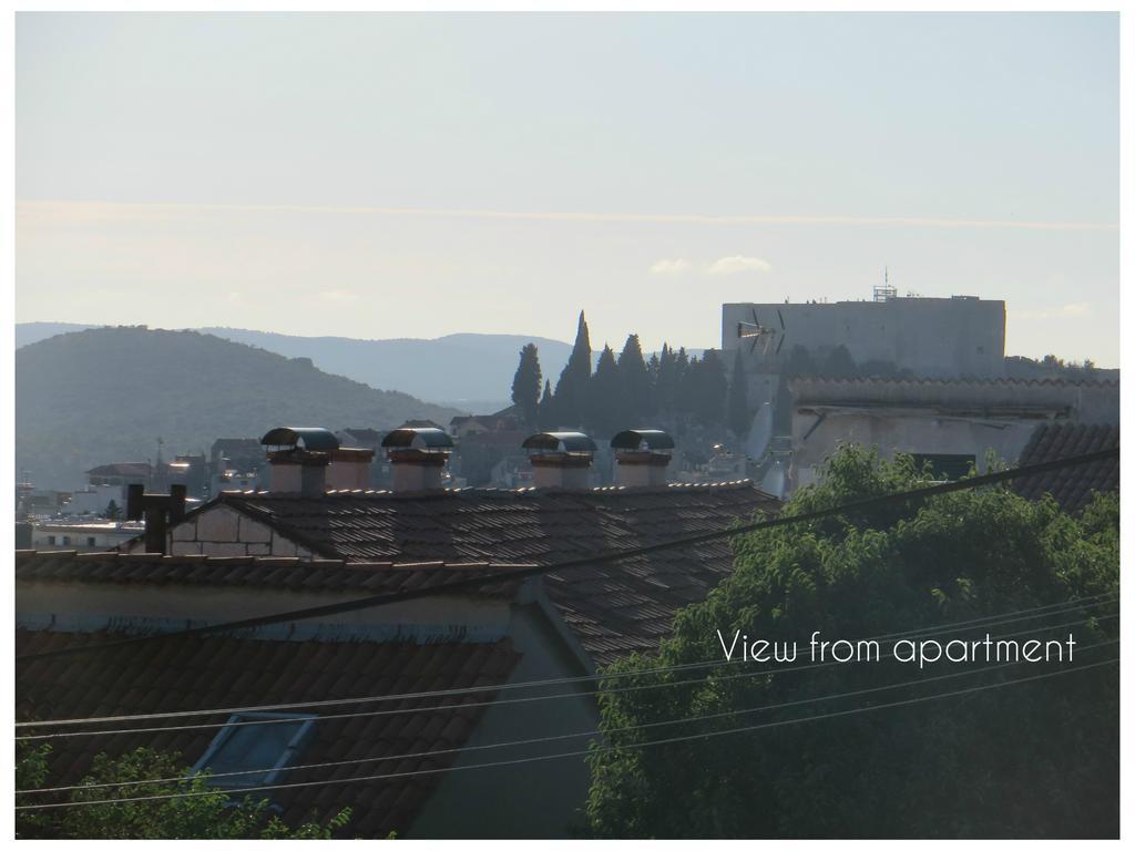 Apartment Simaris - Spacious With Terrace And Sea View Σίμπενικ Εξωτερικό φωτογραφία