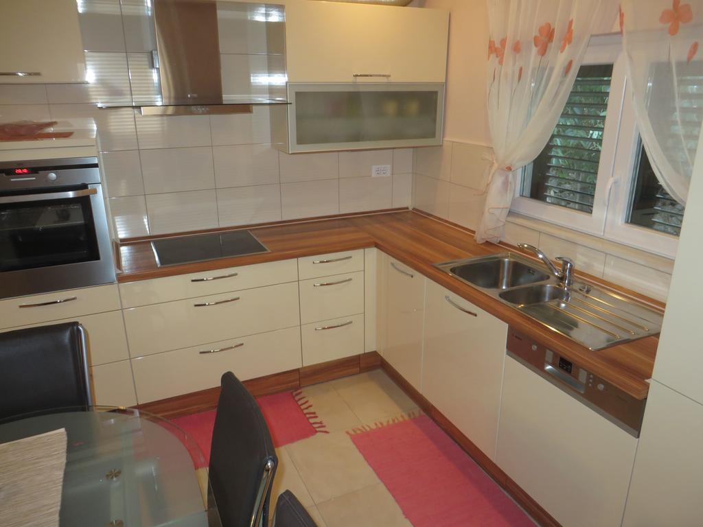 Apartment Simaris - Spacious With Terrace And Sea View Σίμπενικ Εξωτερικό φωτογραφία